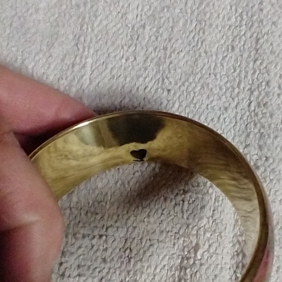 Brass decorative pink 🩷 wide bangle bracelet - Picture 4 of 6